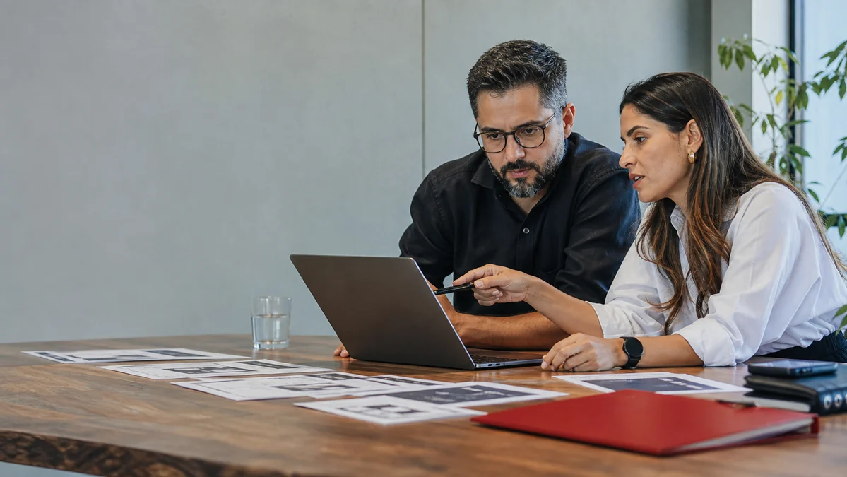 Fotografia editorial brasileira para o artigo: 7 erros no site que fazem o Google Ads parecer pior do que é